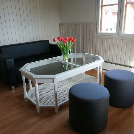 Semesterbostad Djurviks Gästgård Gottby